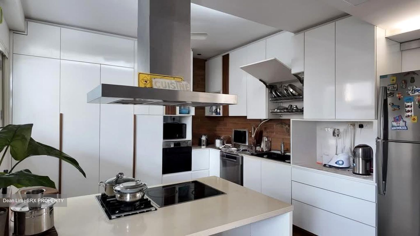 Lorong L Telok Kurau (D15), Terrace #546073431